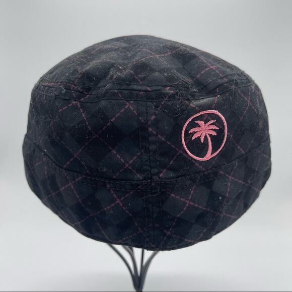 Hooters Cadet Style Cap. In excellent condition!! - Picture 7 of 7